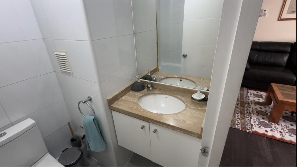 Baño principal del departamento
